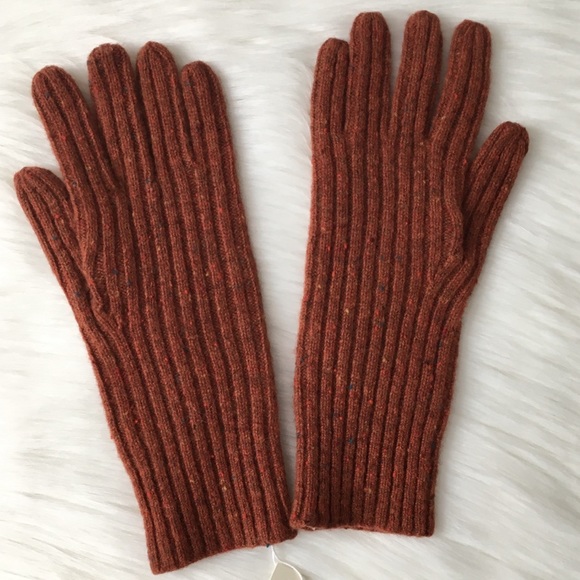 Madewell Accessories - NWT Madewell Ribbed Texting Gloves